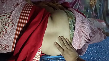 Indian housewife enjoy her sexy butt grab by lover