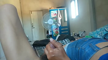 เธอดูดควยให้แฟนอย่างเสียวจนน้ำแตกเต็มปาก