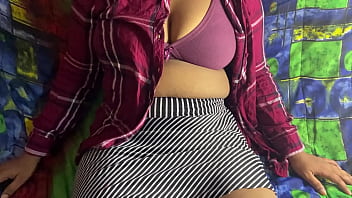 Mama ki ladki ko akele ghar me choda jab koi nahi tha full xxx romance pussy fucking viral mms