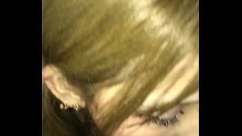 Japanese girl outdoors bj