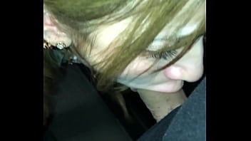 Japanese girl outdoors bj