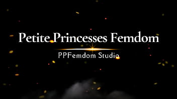 Pov fisting and strap on sucking femdom from sofi and kira