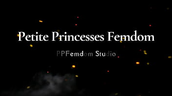 Pov fisting and strap on sucking femdom from sofi and kira