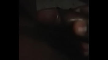 Meu vídeo batendo punheta avaliem meu pau