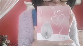 Chantal squirt with her new sex toy