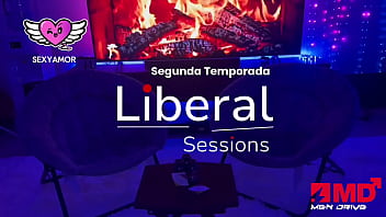 Cornudo presta a su esposa para ser cogida por tres negros