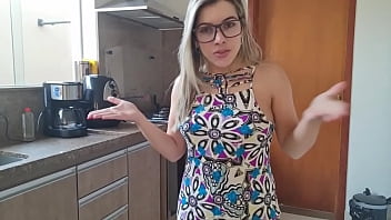 A loira gostosa do youtube agora mostrando aqui