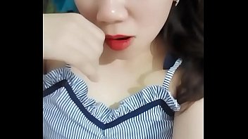 Khoe hàng Khoe hàng