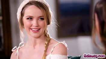 Nikole gives aften the connection to orgasm