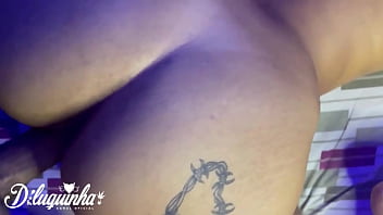 Peguei as 2 ao mesmo tempo e soquei fundinho