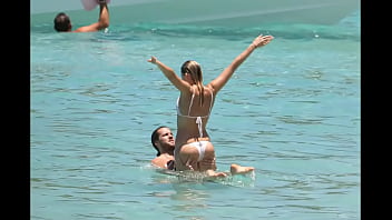 Margot robbie bikini candids in st barts