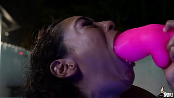 Horny af sarah lace and ava valentina suck on thick dukes dollz dildos