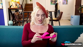 Amber maddie jerking off her stepbro right in front of their stepmom