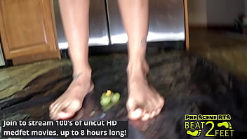 Raven rogue smash the grapes of wrath getting wet and sticky on beat2feetcom