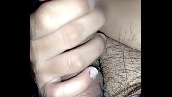 Bruna silva hotwife no clássico dando no pelo e recebendo porra na buceta dentro do carro corno filmando