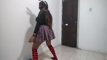 A Garota Mais Preguiçosa Da Turma Tem Sido A Maior Vagabunda Ela Posa De Uniforme Tira O Sutiã Tira A Saia E Exibe Seu Corpo Gordinho E Esguio thumbnail