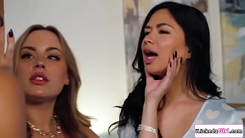 Anna claire clouds helps lesbian couple scarlett alexis and gizelle blanco with their boring bed moments by joining having them experience threesome