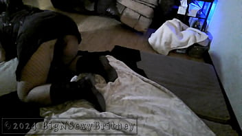 Big n sexy britney goes goth goth chick blowjob and huge facial 5 minute preview