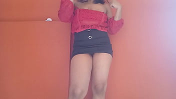 Jovencita ardiente haciendo enseñando lo prohibido muy exotica hace un baile erotico para su profesor Jovencita ardiente haciendo enseñando lo prohibido muy exotica hace un baile erotico para su profesor