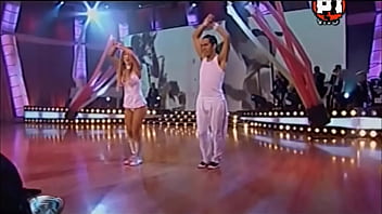 Hot celeb dances on tv with her lovely butt on display