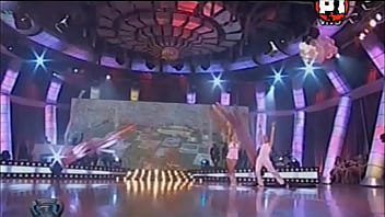 Hot celeb dances on tv with her lovely butt on display