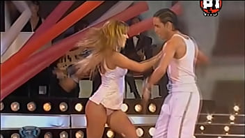 Hot celeb dances on tv with her lovely butt on display Hot celeb dances on tv with her lovely butt on display