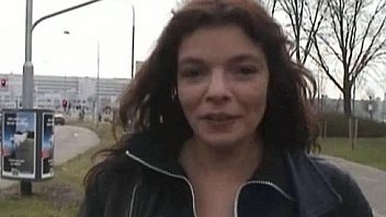 Dutch woman wants interesting sex