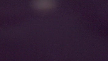 Porno slut gets her coochie stretched by a gloved fist