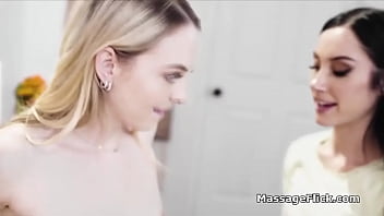 Room mates tribbing after sensual massage