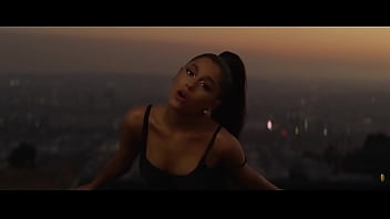 Arianagtandebreakyourgirlfriendimboring