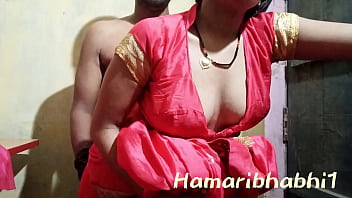 Indian bhabhi hot sex at home