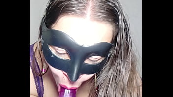 Vecina insatisfecha se masturba para mi cuando nos veamos toca sin condon y semen adentro por puta 3