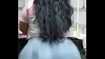 Video para el moviendo las nalgas