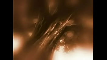 Comienza cuando con un senor y el joven lo ve y cuando tuvo la relacion sexual el no se cansa de pensar ese momento que tuvieron