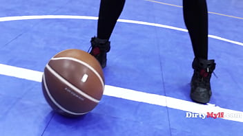 Ebony fit milf freaky on a bbc