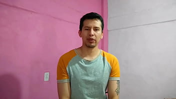 Cogiendo Con Mi Amigo Dotado En Unas Cabinas thumbnail