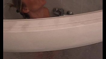 Sexy m washing her hot cunt