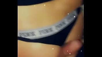 Grinding on big dick