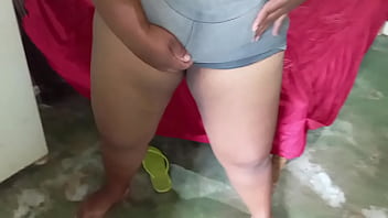 Milf gozando nas calças