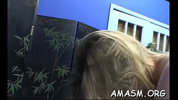 Stunning sweetie awards fucker with sex