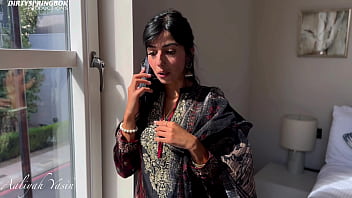 Bhabi aaliyah yasin meets up with her best friend