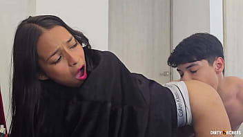 I break my girlfriend's ass for the first time for being unfaithful