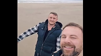 Having a few days away with blokewelshxxx1 and the dogs we had a break in weather and got ourselves down the beach absol