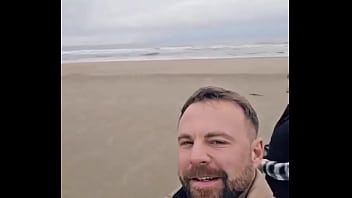 Having a few days away with blokewelshxxx1 and the dogs we had a break in weather and got ourselves down the beach absol