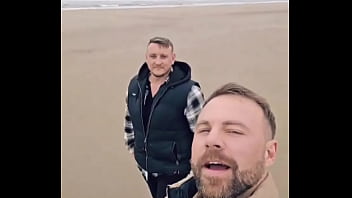 Having a few days away with blokewelshxxx1 and the dogs we had a break in weather and got ourselves down the beach absol