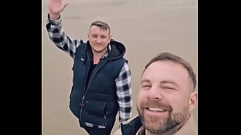 Having a few days away with blokewelshxxx1 and the dogs we had a break in weather and got ourselves down the beach absol