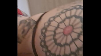 Disponible et chaude comme la braise je t attend reserve ton show