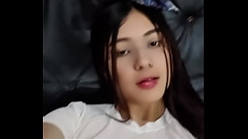 Esposa caliente follada real cruda montando una polla enorme y una gran corrida en misionero