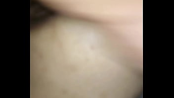 Morena casada puta arromba o seu cú guloso com comedor e corno assiste tudo