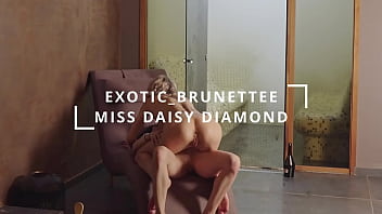 Lesbians face sitting orgasm in the steaming bath